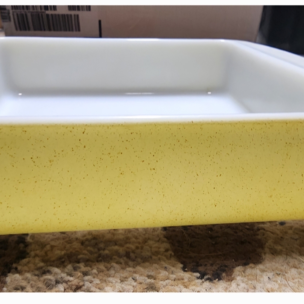 Pyrex Yellow Bakeware Set for Kitchen